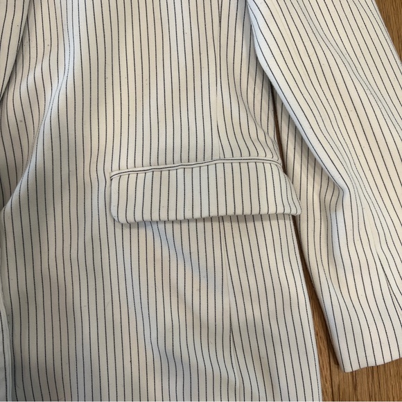 DYNAMITE | Veston The 90s Blazer - Picture 5 of 7